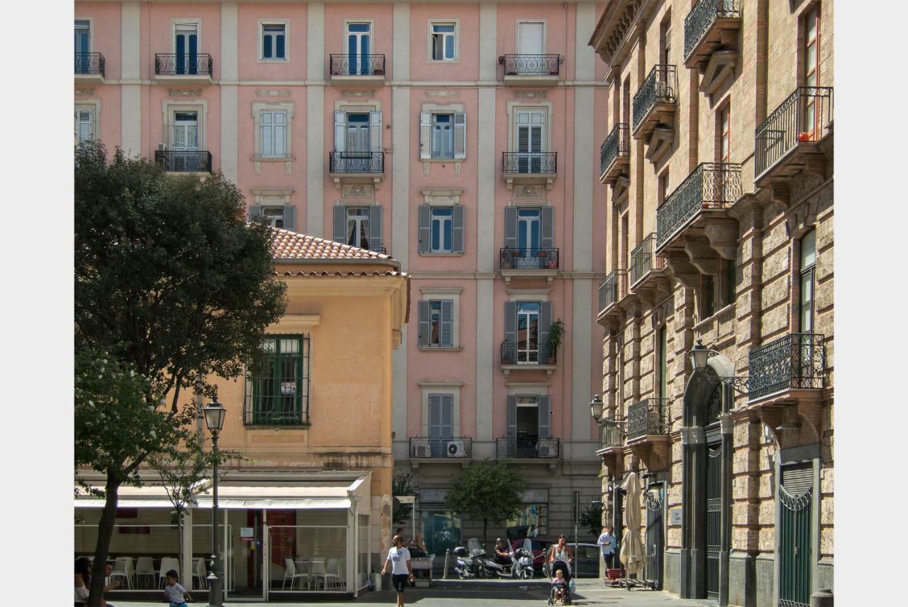 A Casa Di Adri Daire Salerno Dış mekan fotoğraf